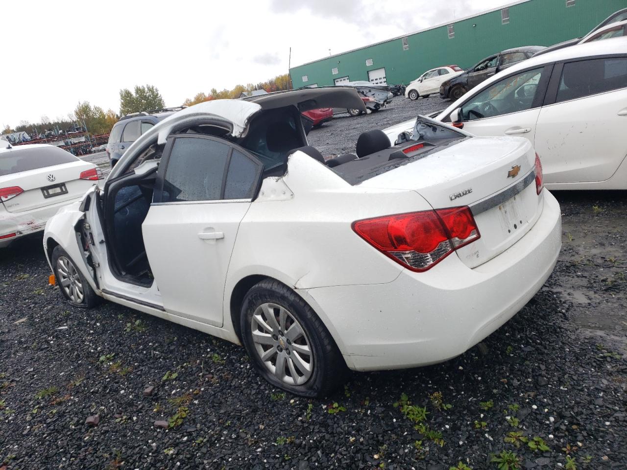 2011 Chevrolet Cruze - Image 2