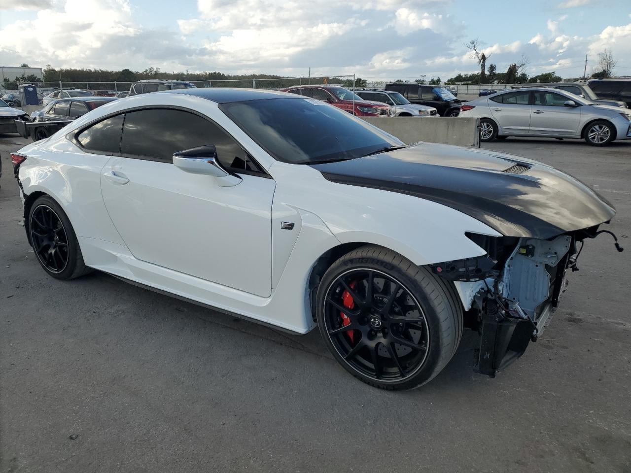 2020 Lexus RC - Image 4