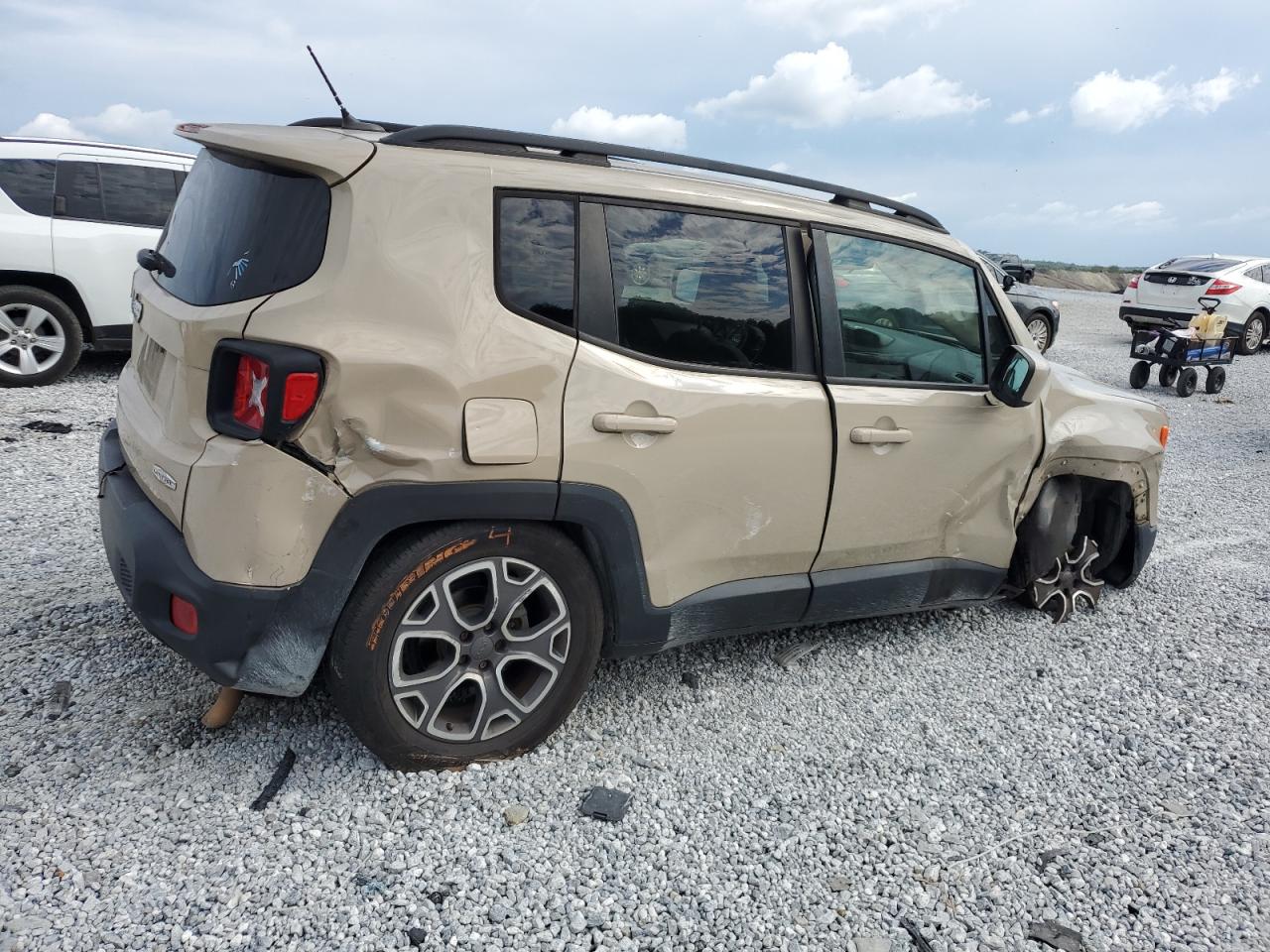 ZACCJABT6FPB34327 2015 Jeep Renegade Latitude