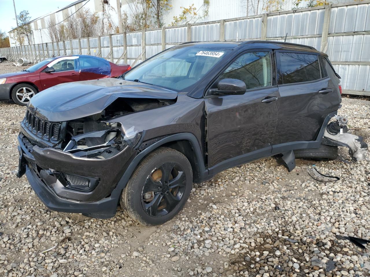 VIN 3C4NJDBB0JT403098 2018 JEEP COMPASS no.1