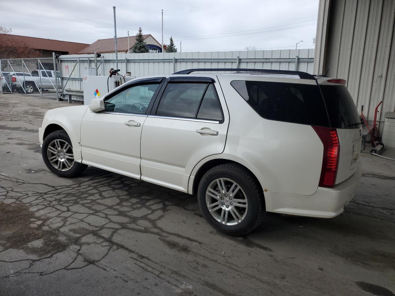 2007 Cadillac SRX - Image 2