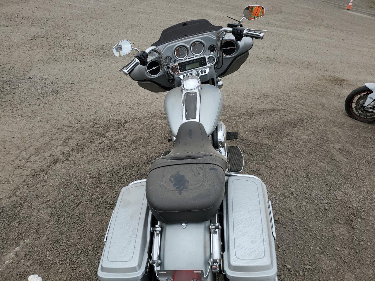 2011 Harley-Davidson Flhtc VIN: 5HD1FF4A3BB616038 Lot: 69923864