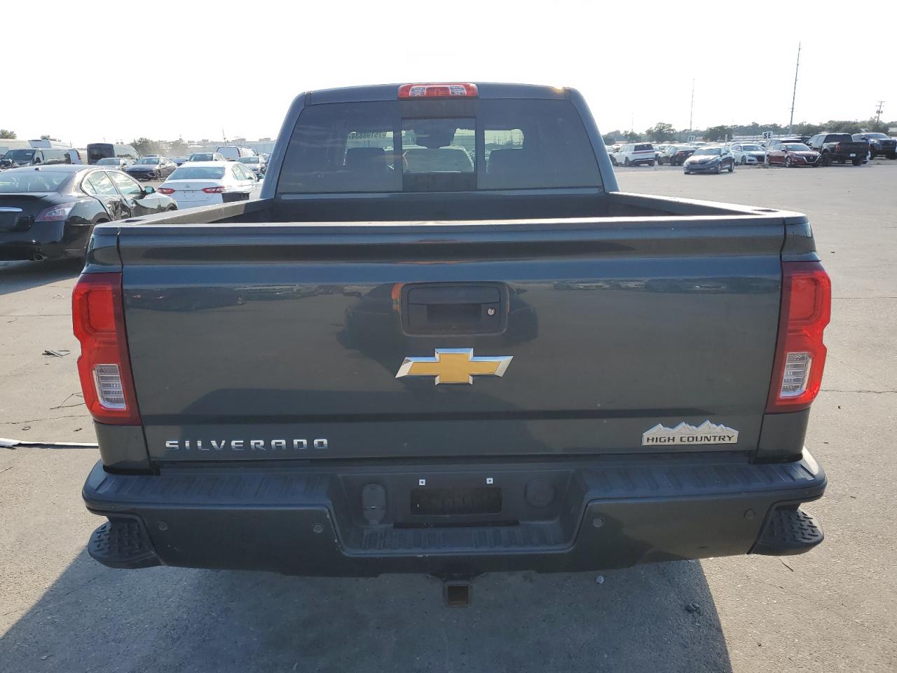 3GCUKTEC2HG335266 2017 Chevrolet Silverado K1500 High Country