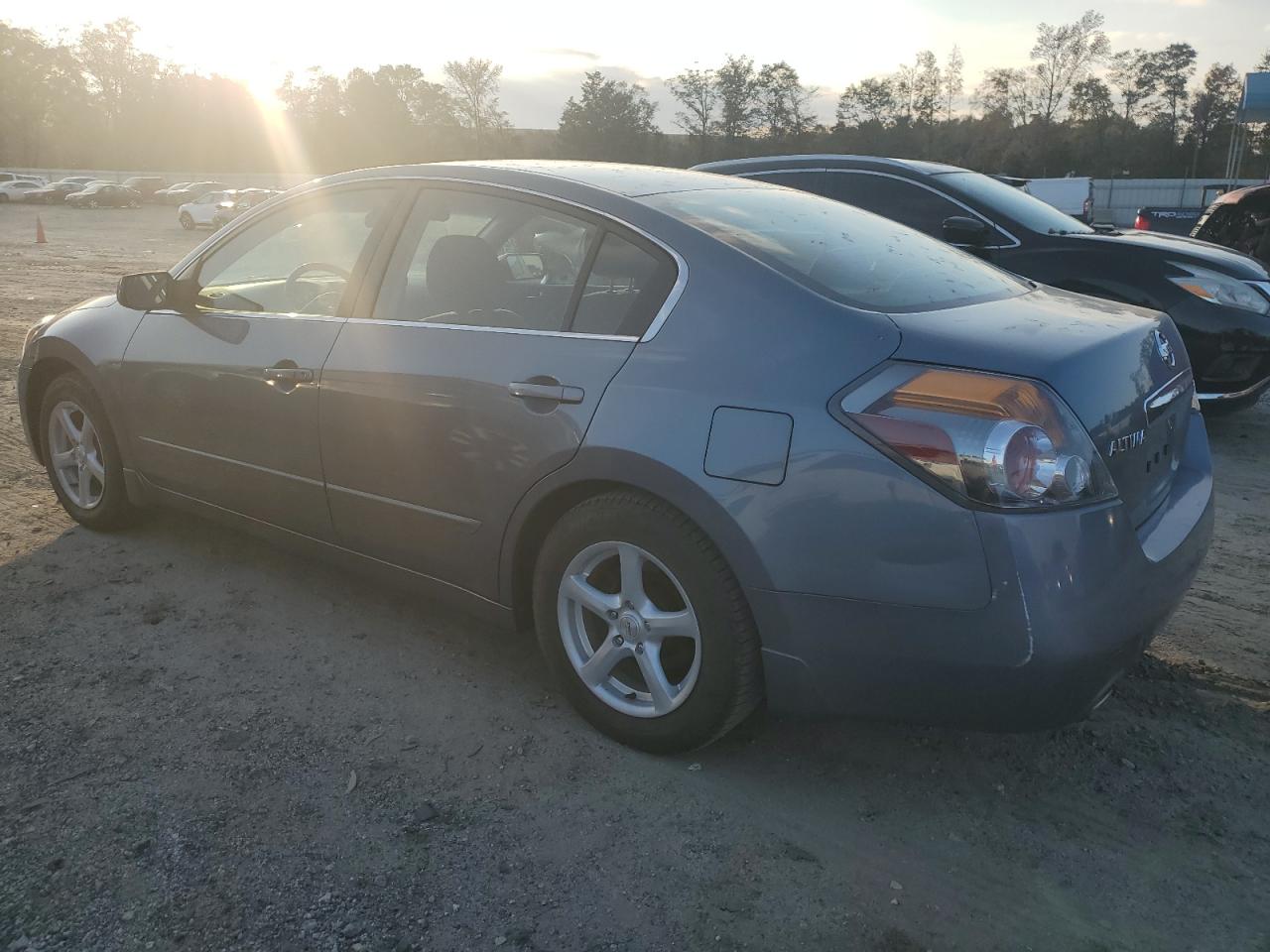 2012 Nissan Altima - Image 2