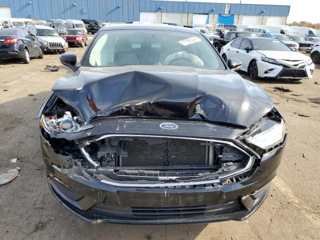  FORD FUSION 2017 Czarny