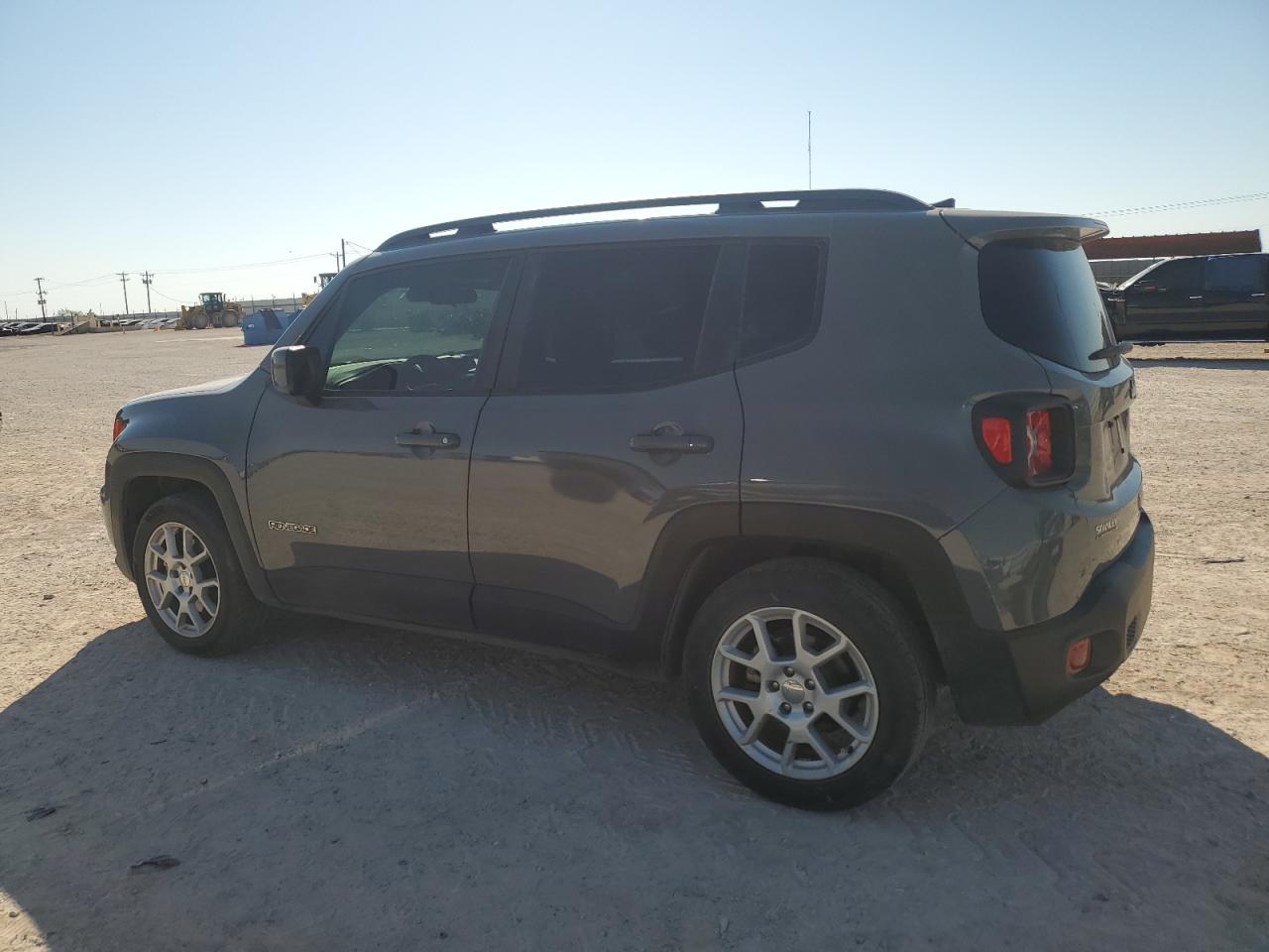 2021 Jeep Renegade - Image 2