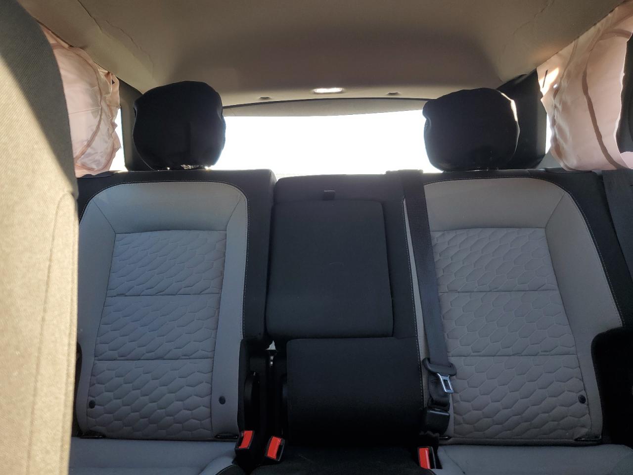 2018 Chevrolet Equinox - Image 10