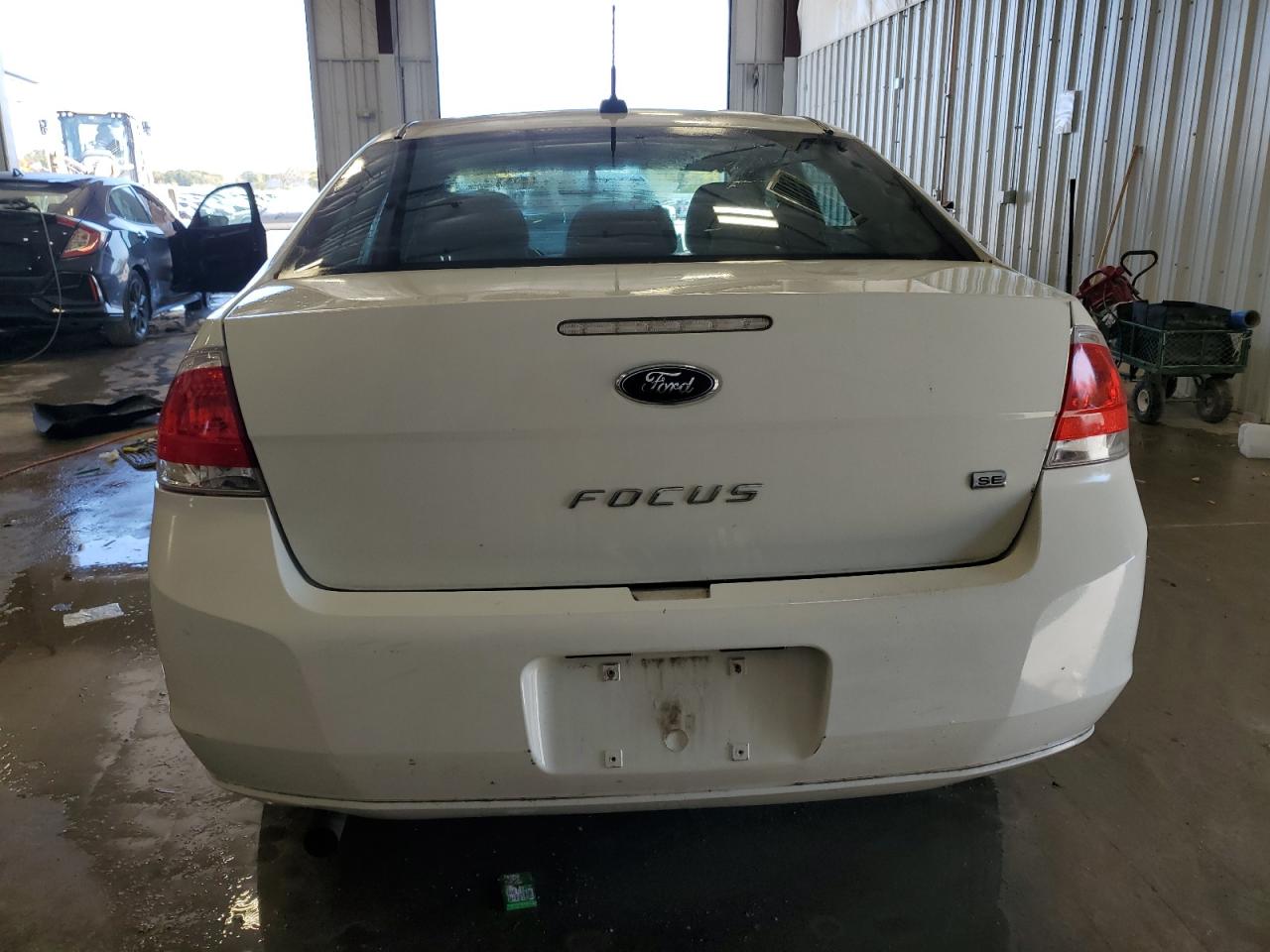 1FAHP3FN4BW121574 2011 Ford Focus Se