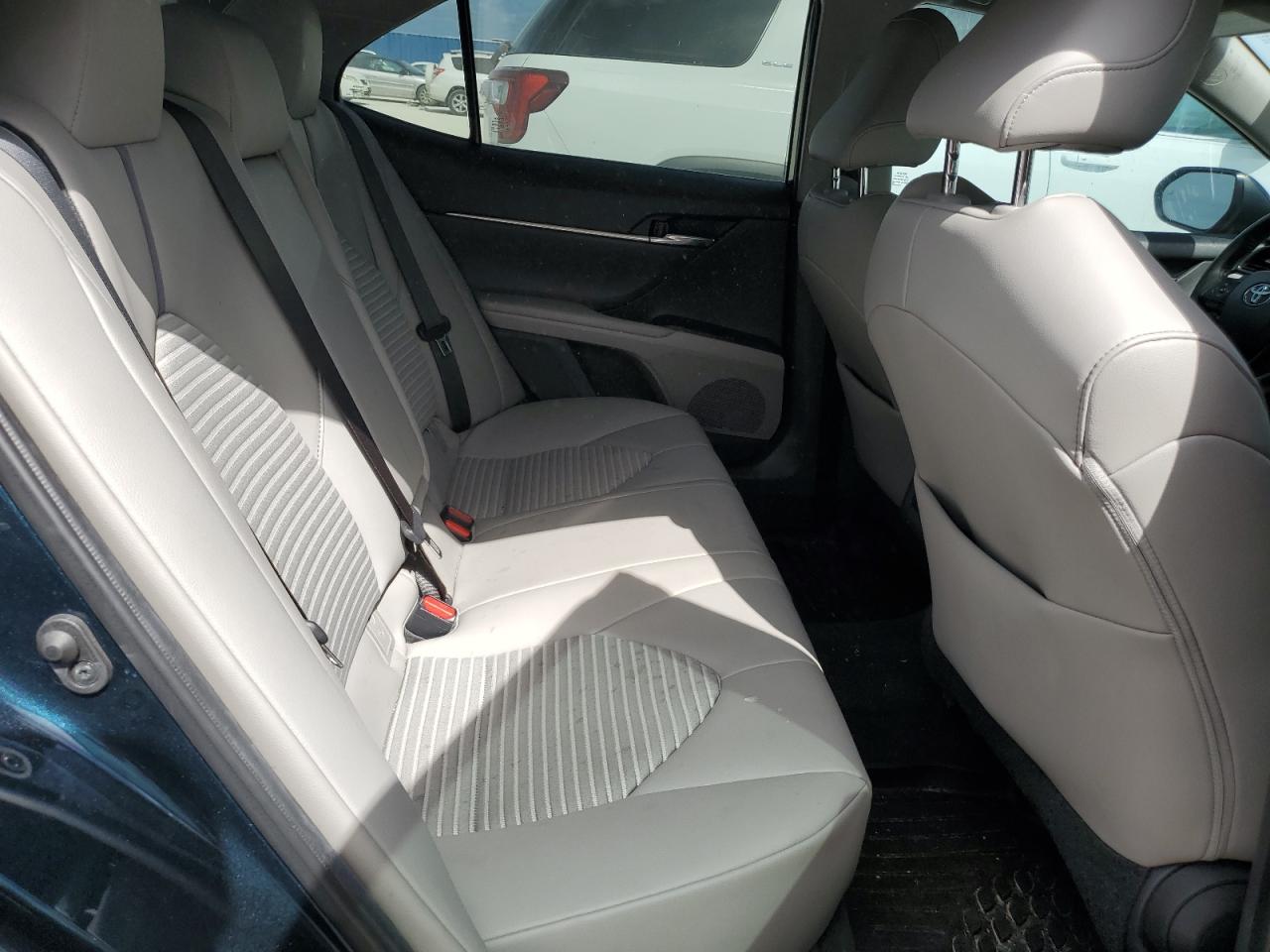 2021 Toyota Camry - Image 10