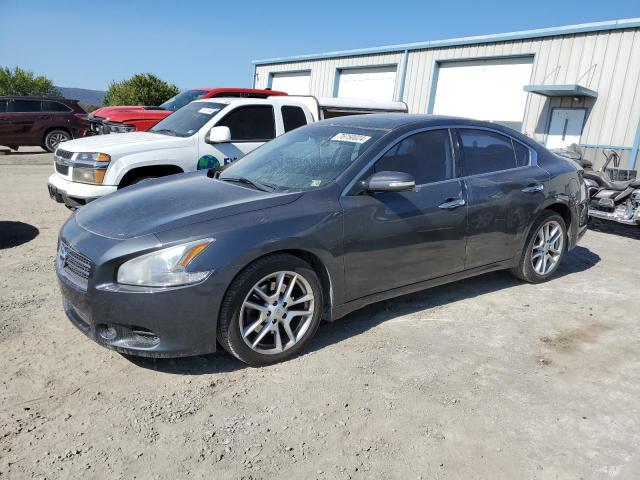 2010 Nissan Maxima S