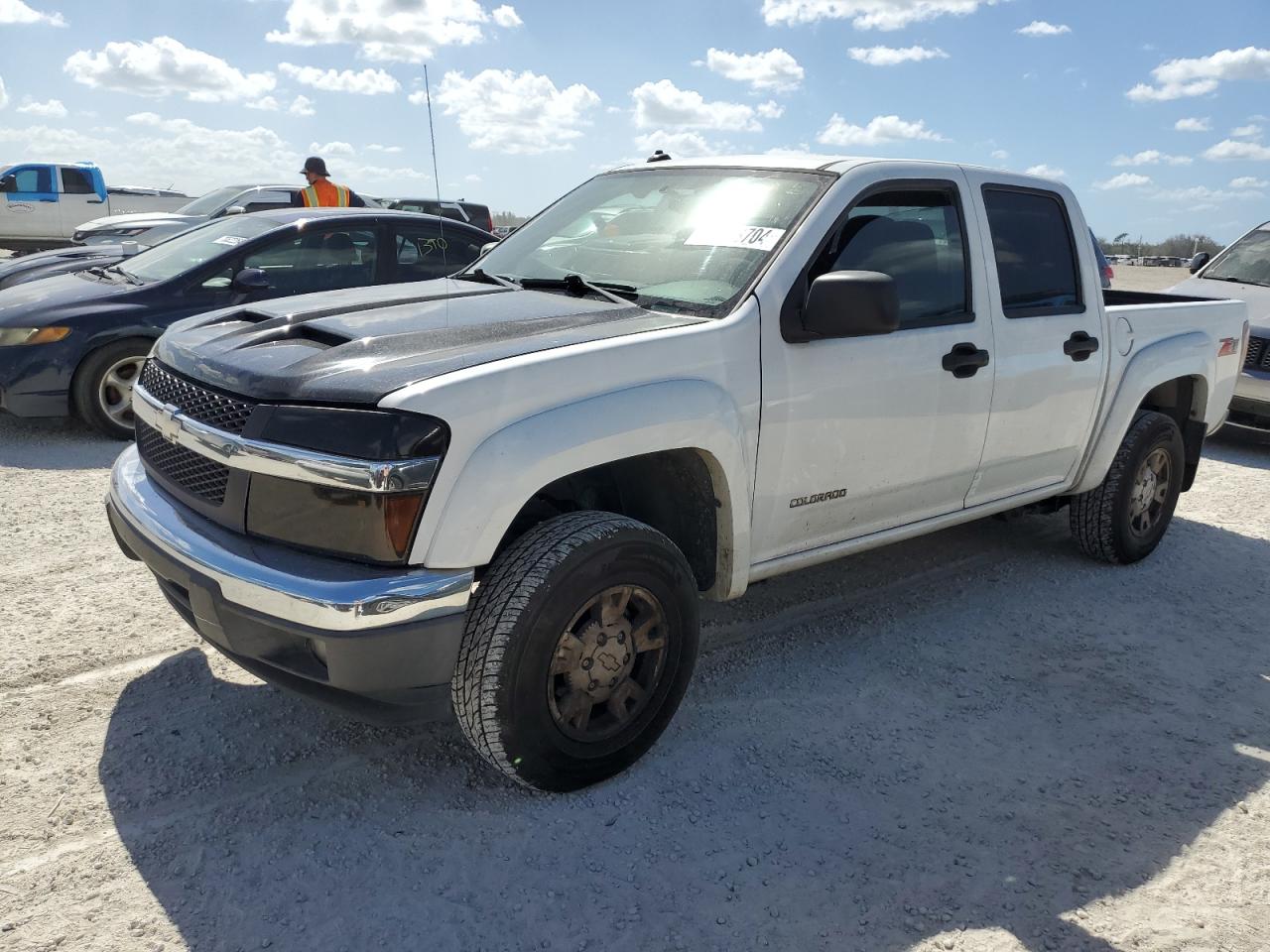 2005 Chevrolet Colorado - Image 1