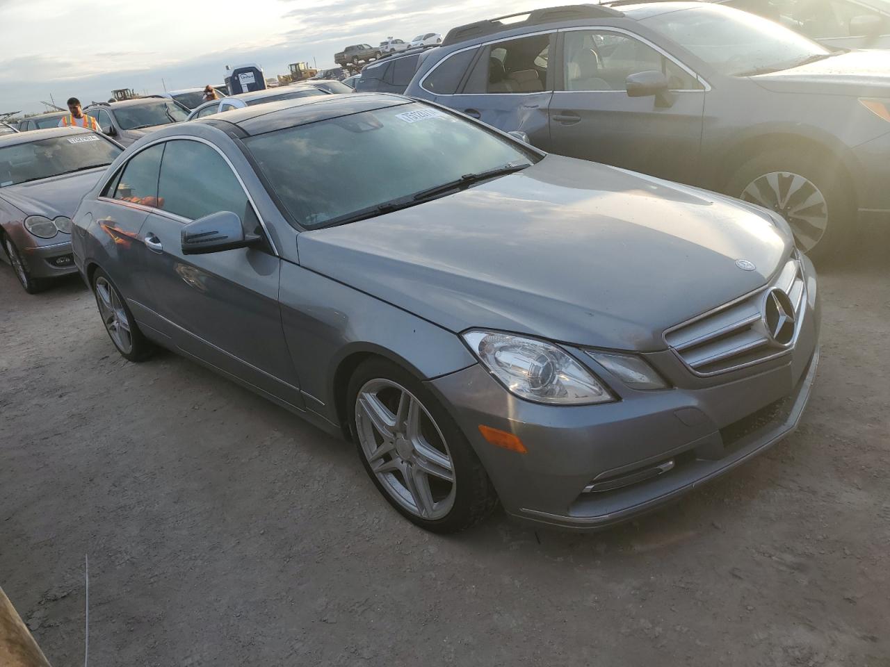 VIN WDDKJ5KB6DF219314 2013 MERCEDES-BENZ E-CLASS no.4