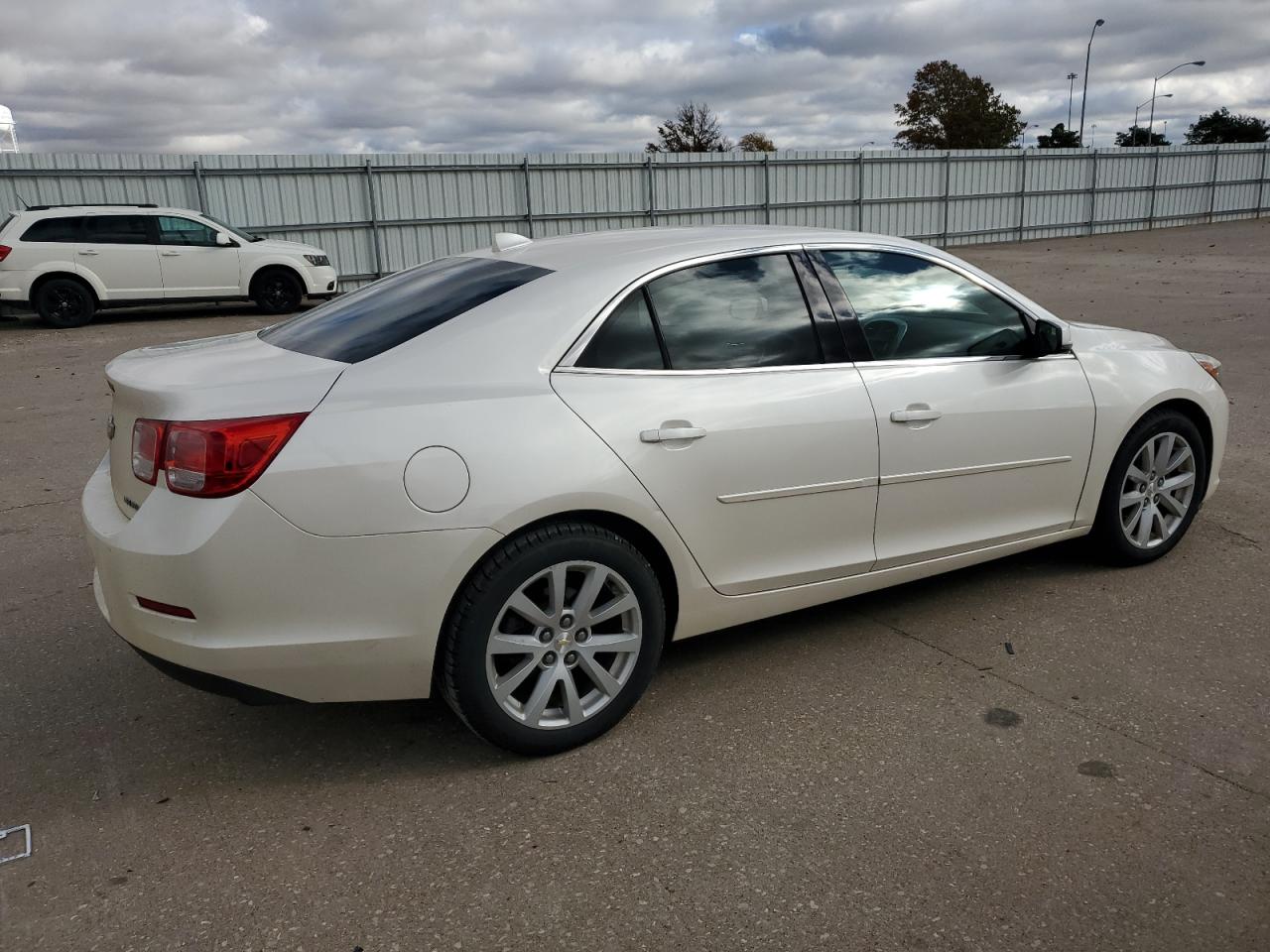 2014 Chevrolet Malibu - Image 3
