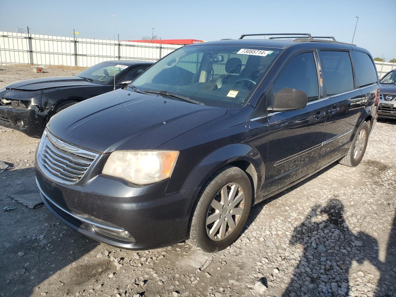 2014 Chrysler Town & Country - Image 1
