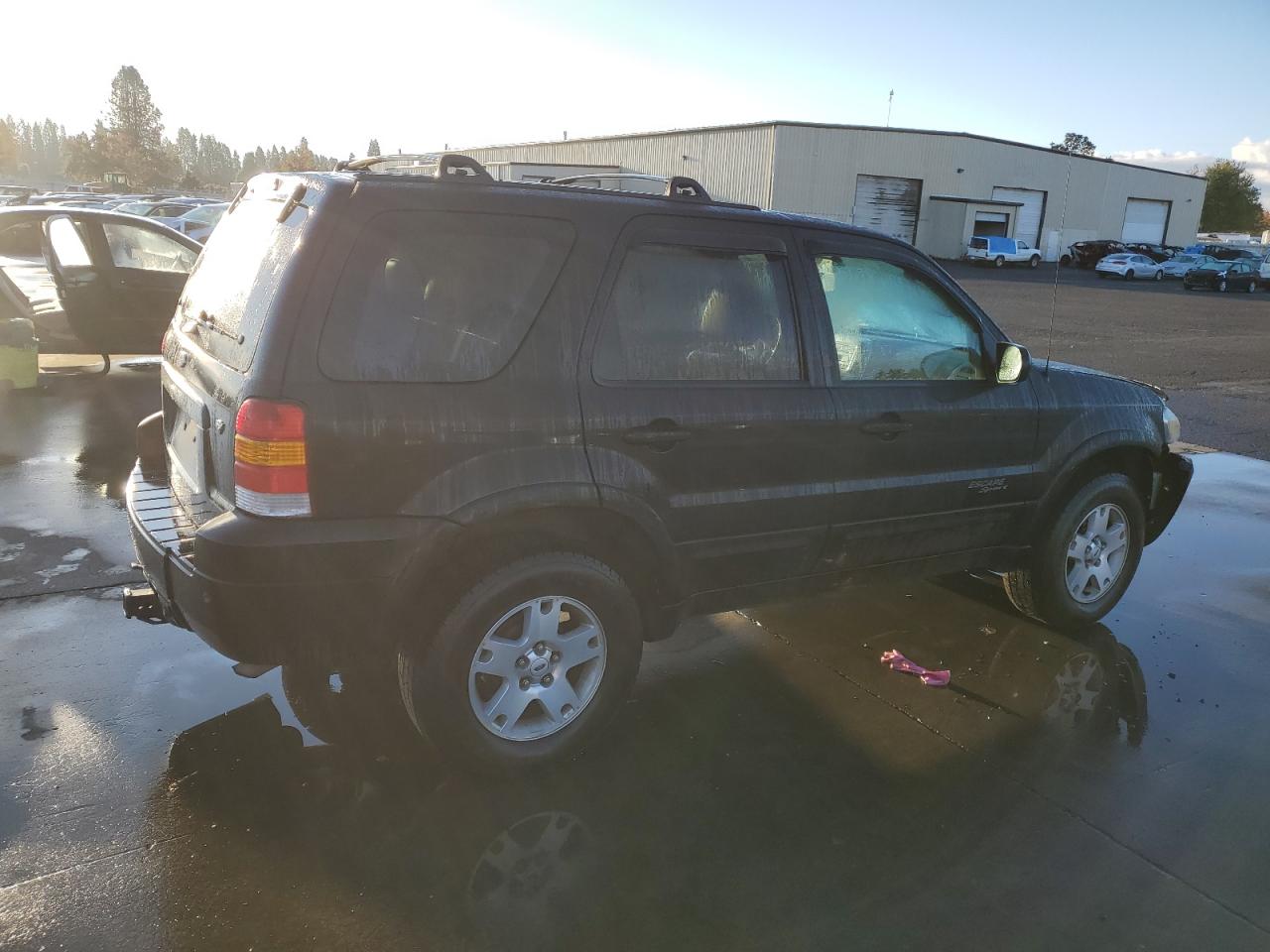 2007 Ford Escape - Image 3