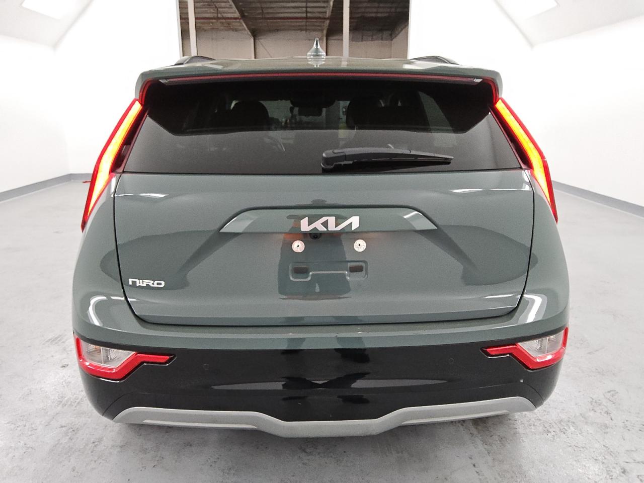 2023 Kia Niro Wind VIN: KNDCR3L17P5027976 Lot: 76398664