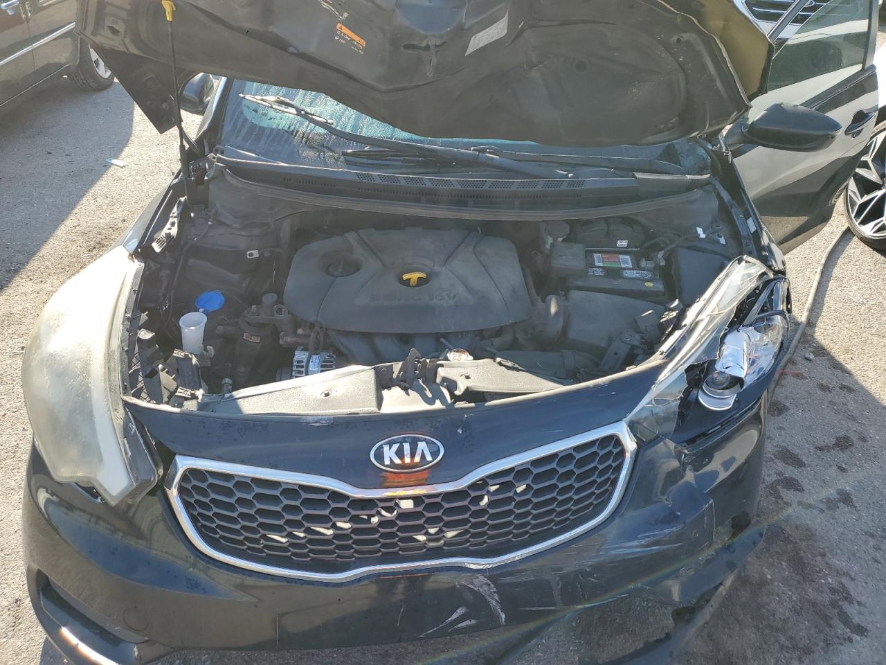 VIN KNAFK4A61F5404190 2015 KIA FORTE no.11