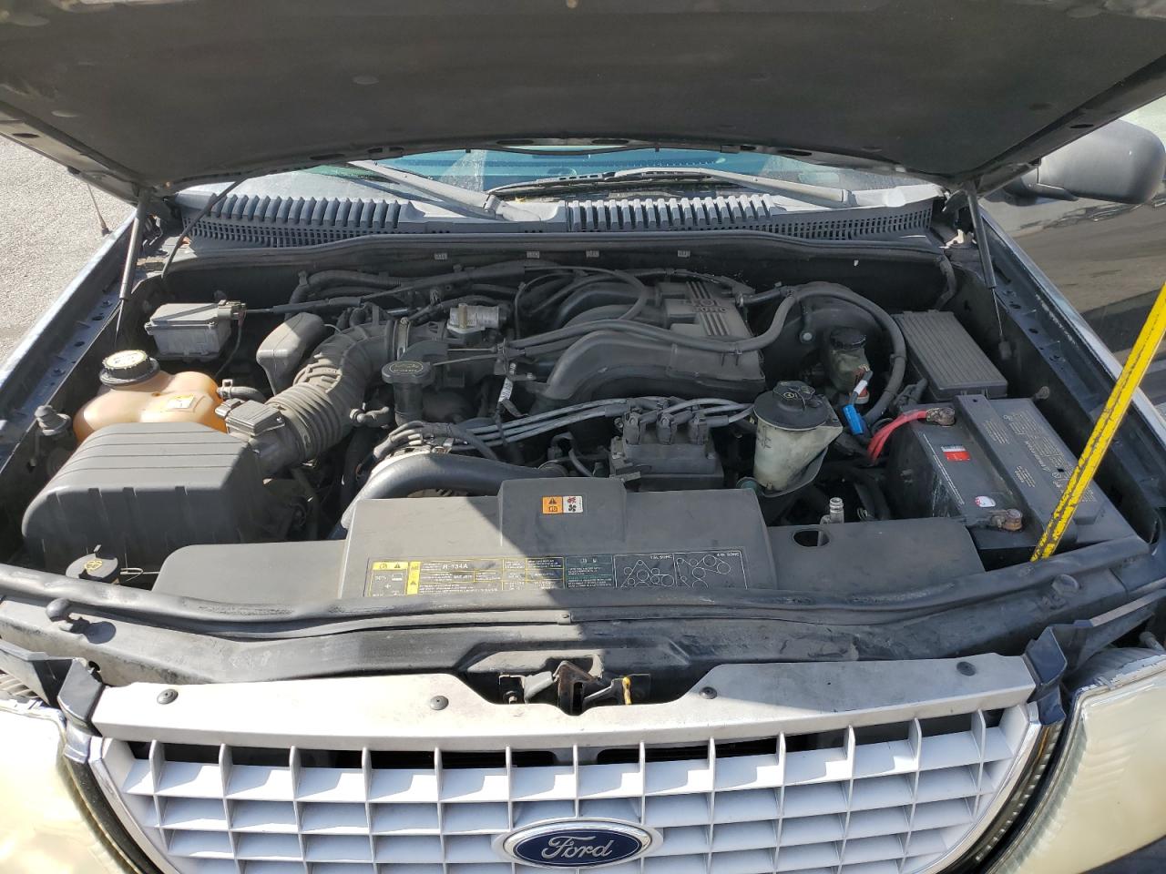 2002 Ford Explorer - Image 13