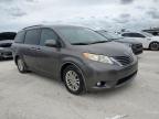 2011 Toyota Sienna Xle იყიდება Arcadia-ში, FL - Water/Flood