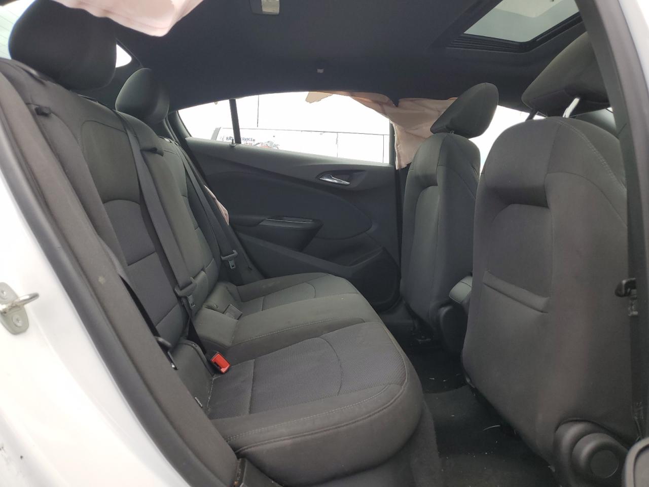 2018 Chevrolet Cruze - Image 10