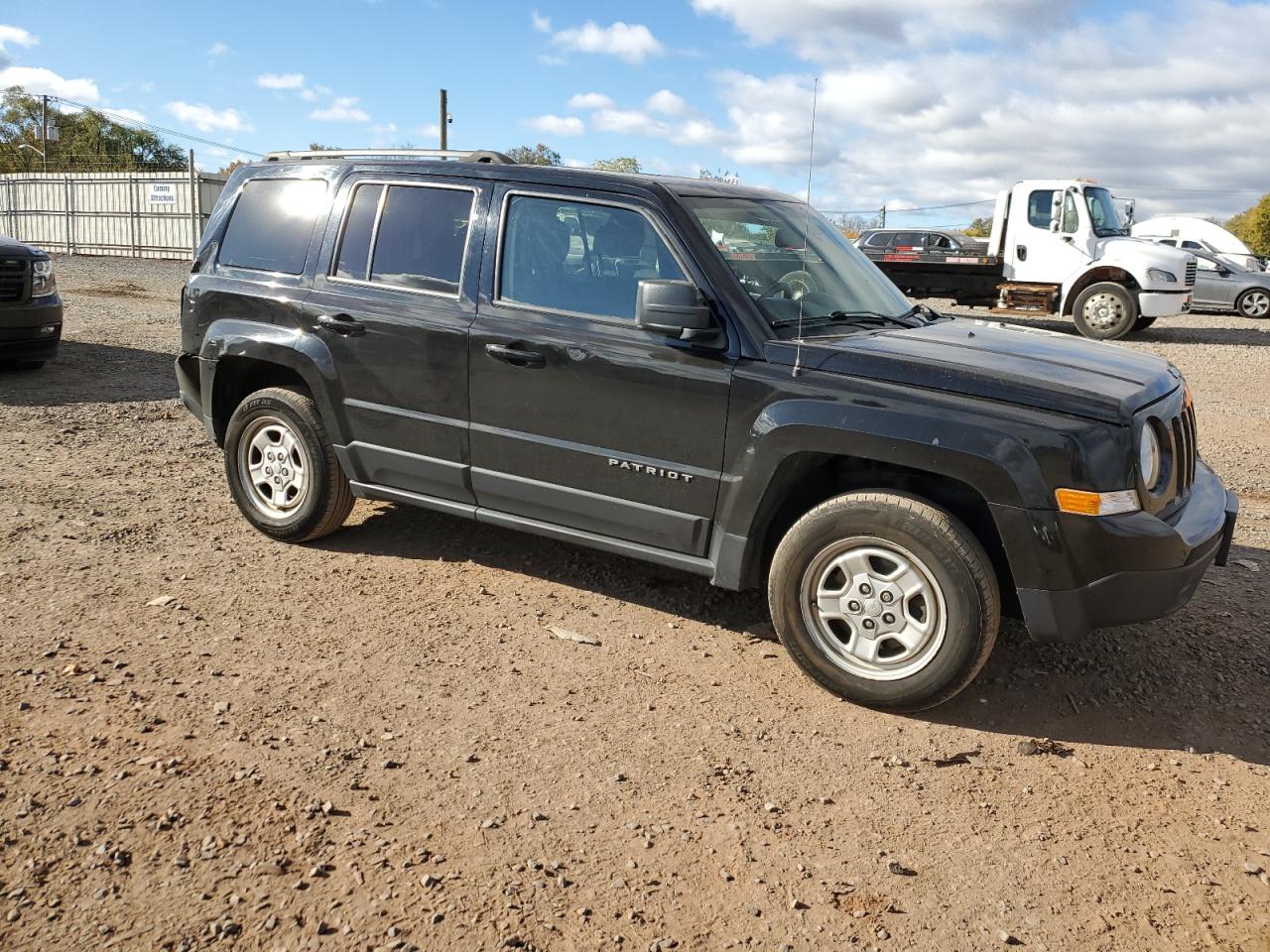 2017 Jeep Liberty (Patriot) - Image 4