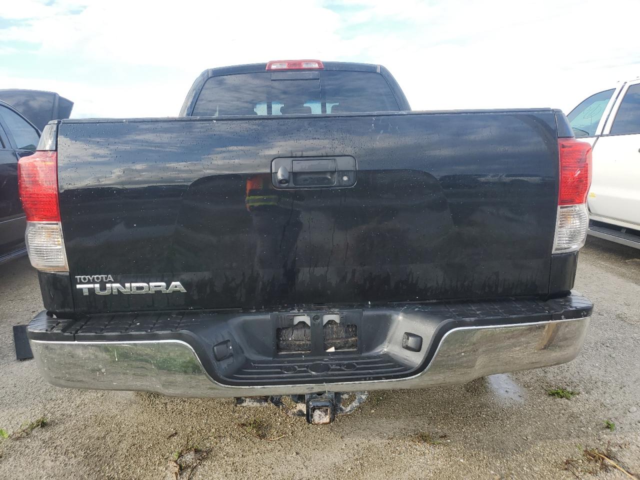 5TFRM5F18CX051279 2012 Toyota Tundra Double Cab Sr5