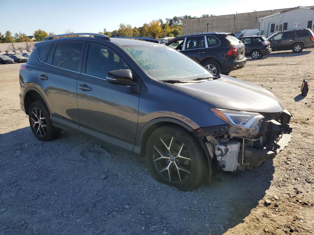 VIN 2T3JFREV3HW634440 2017 TOYOTA RAV4 no.4