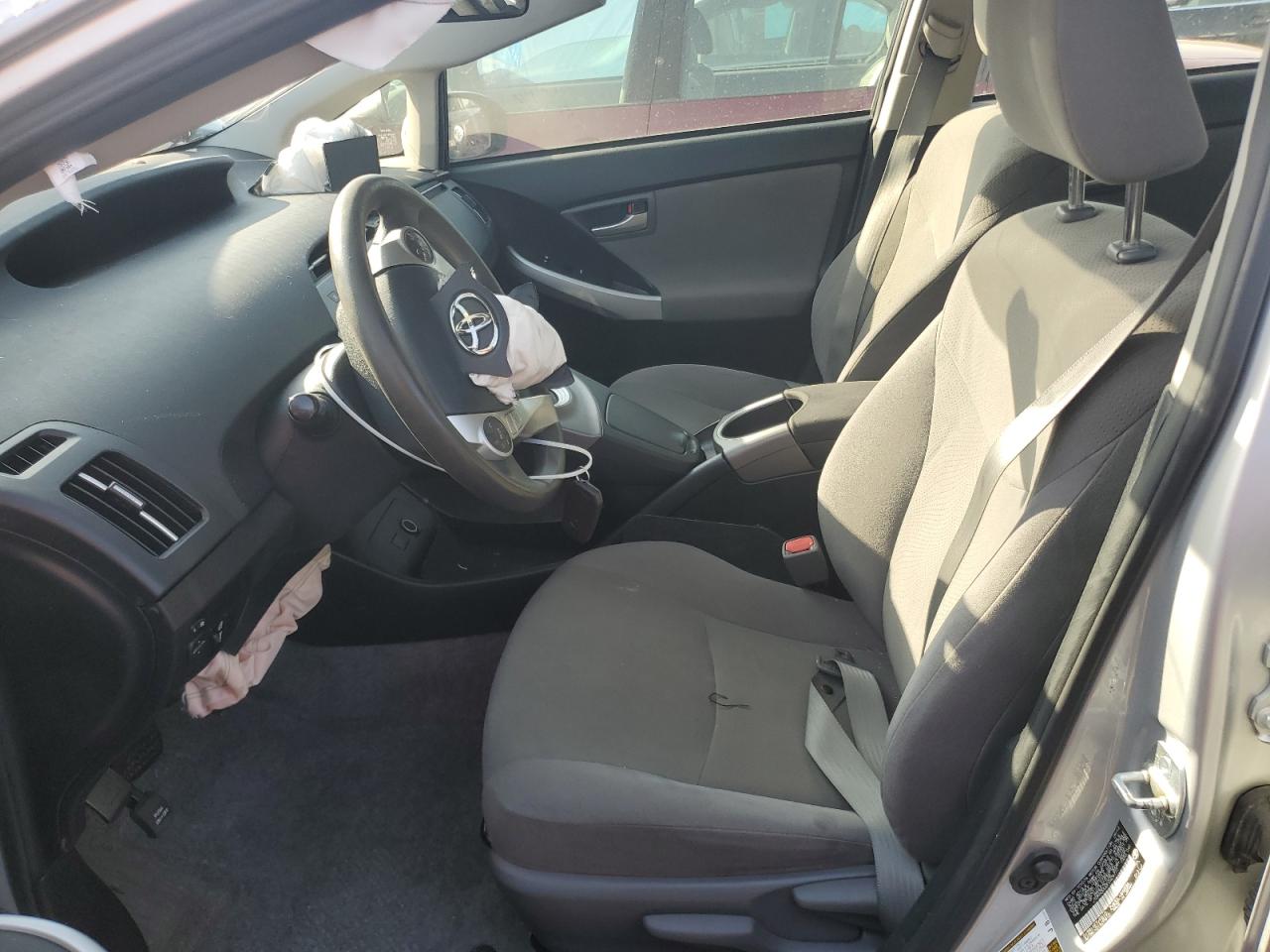 2015 Toyota Prius - Image 7