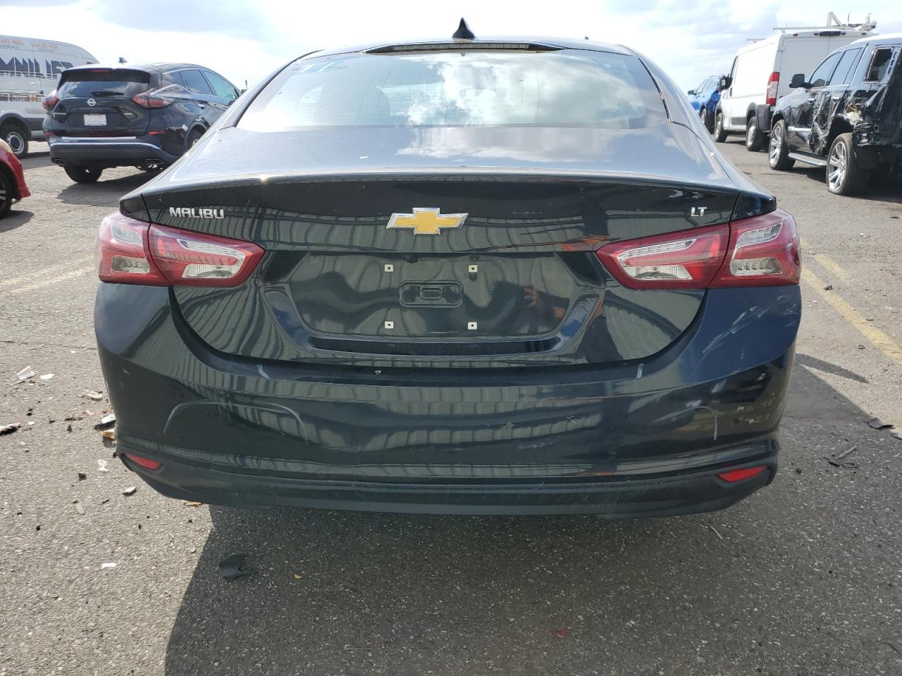 1G1ZD5ST1KF158453 2019 Chevrolet Malibu Lt