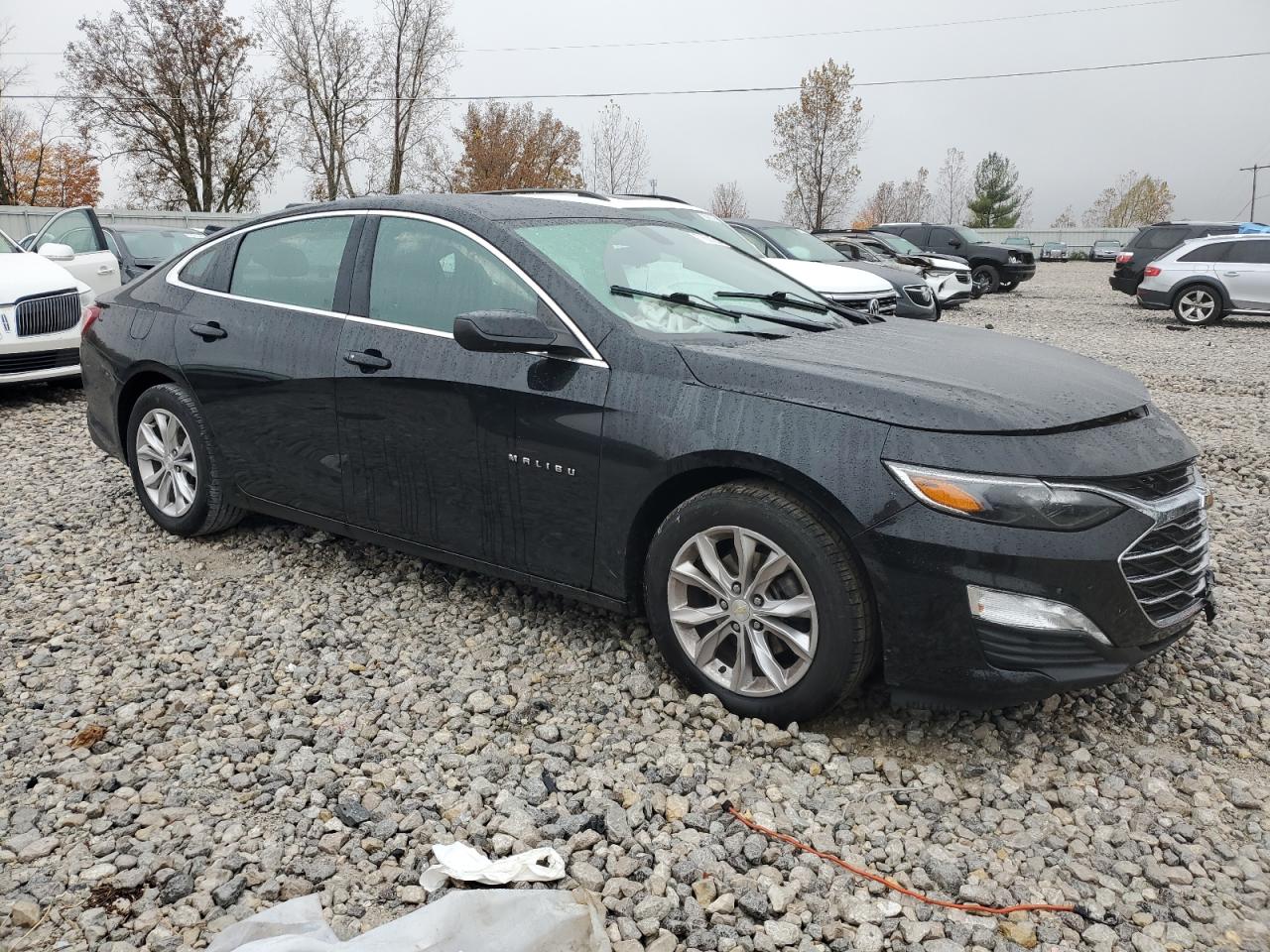 VIN 1G1ZD5ST1KF168903 2019 CHEVROLET MALIBU no.4