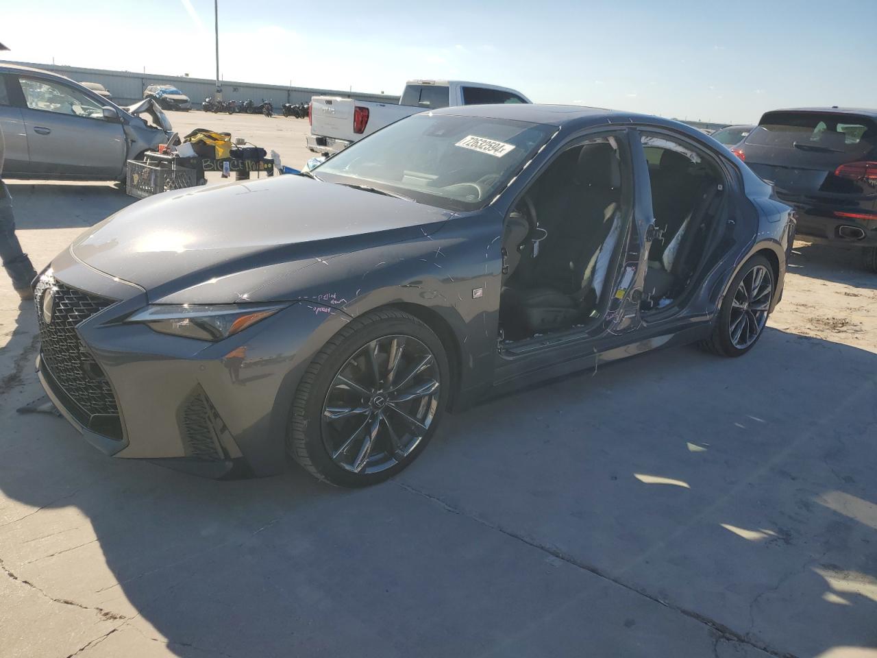 Lexus IS
