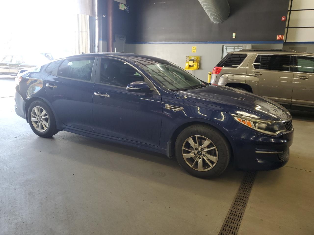 2018 Kia Optima - Image 4