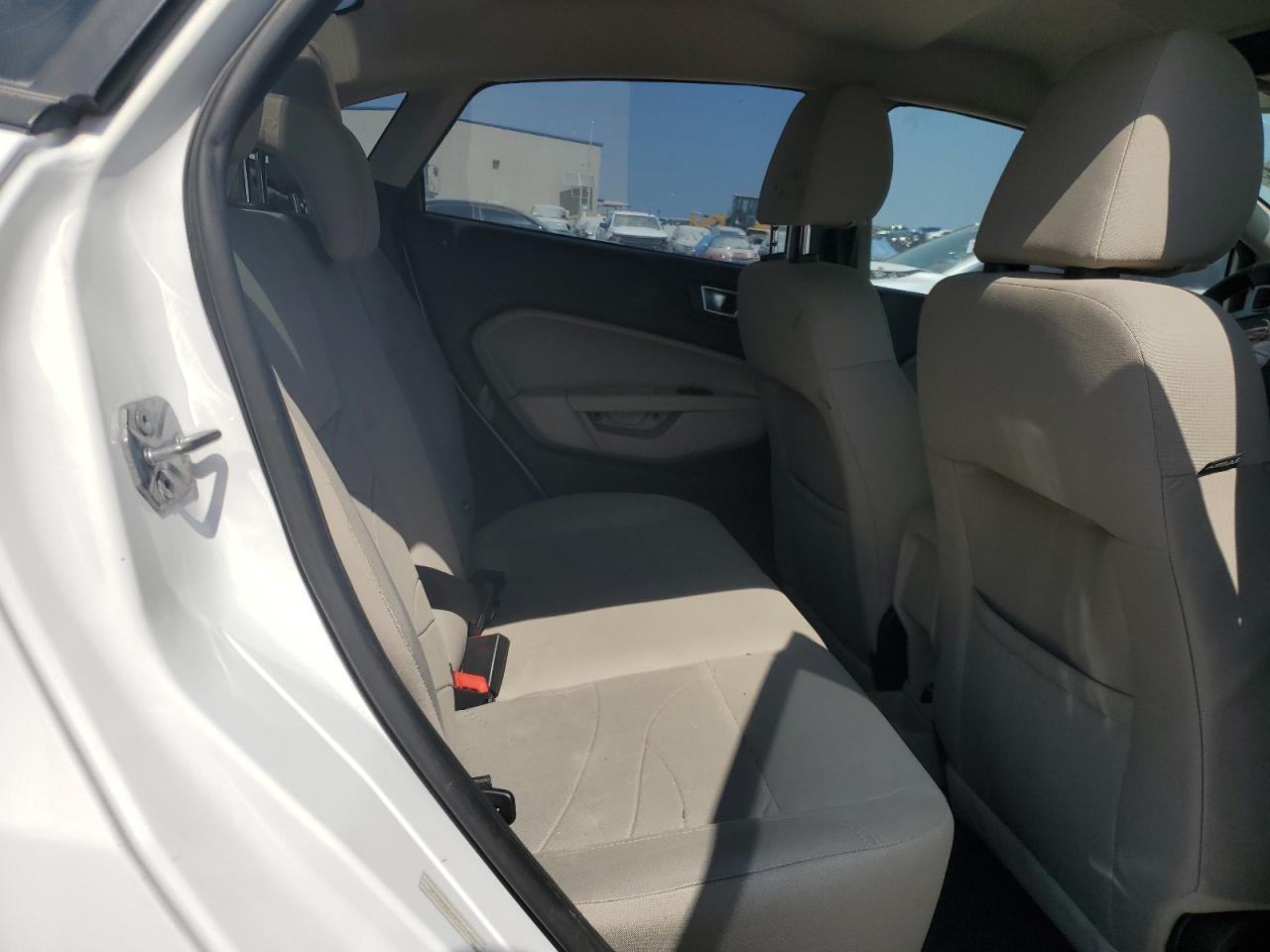 2015 Ford Fiesta Se VIN: 3FADP4BJ6FM163855 Lot: 75773334