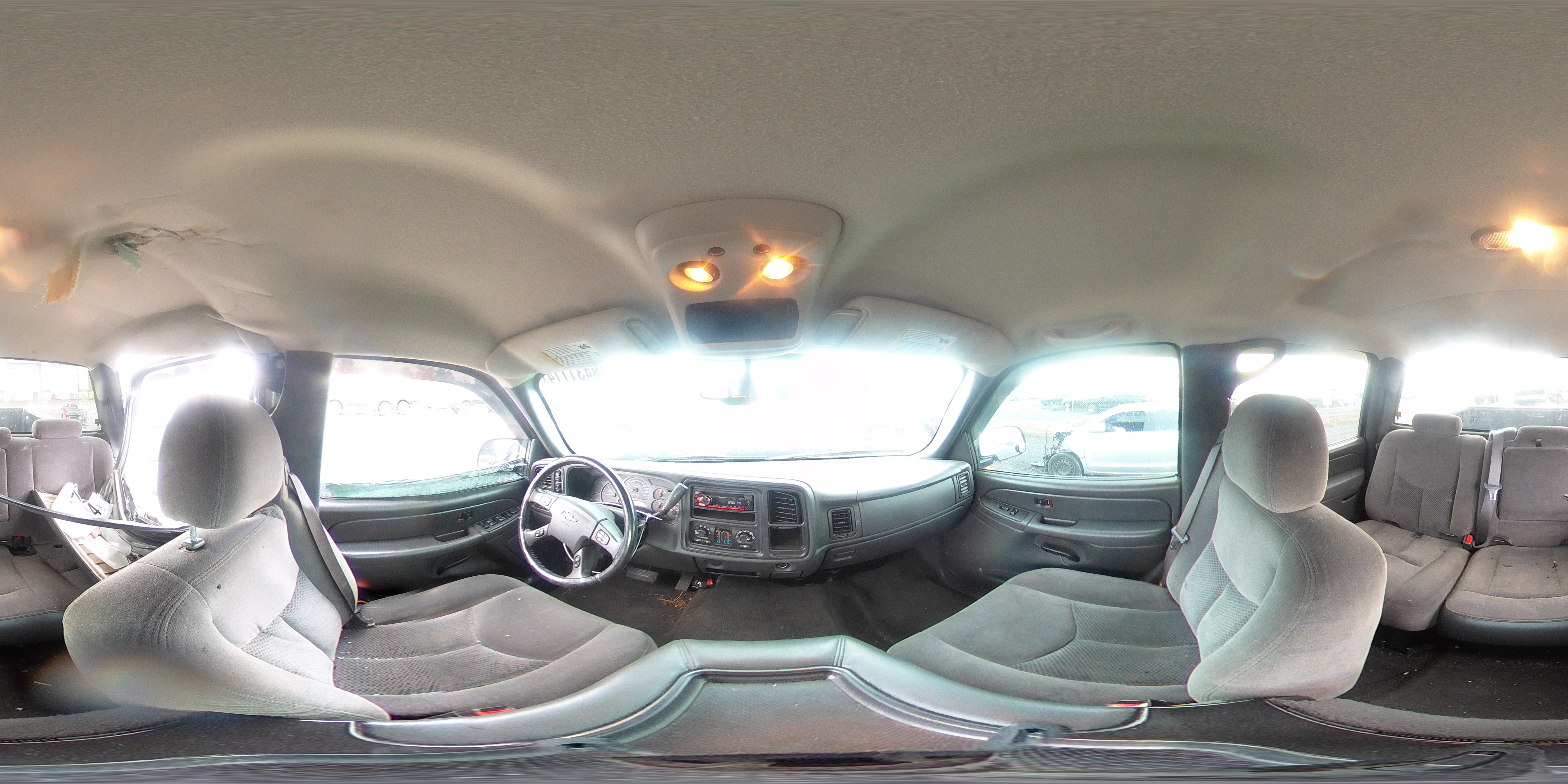 2007 Chevrolet Silverado - Image 13
