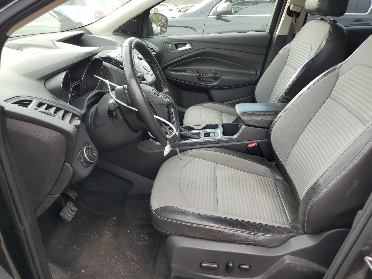 2017 Ford Escape - Image 7