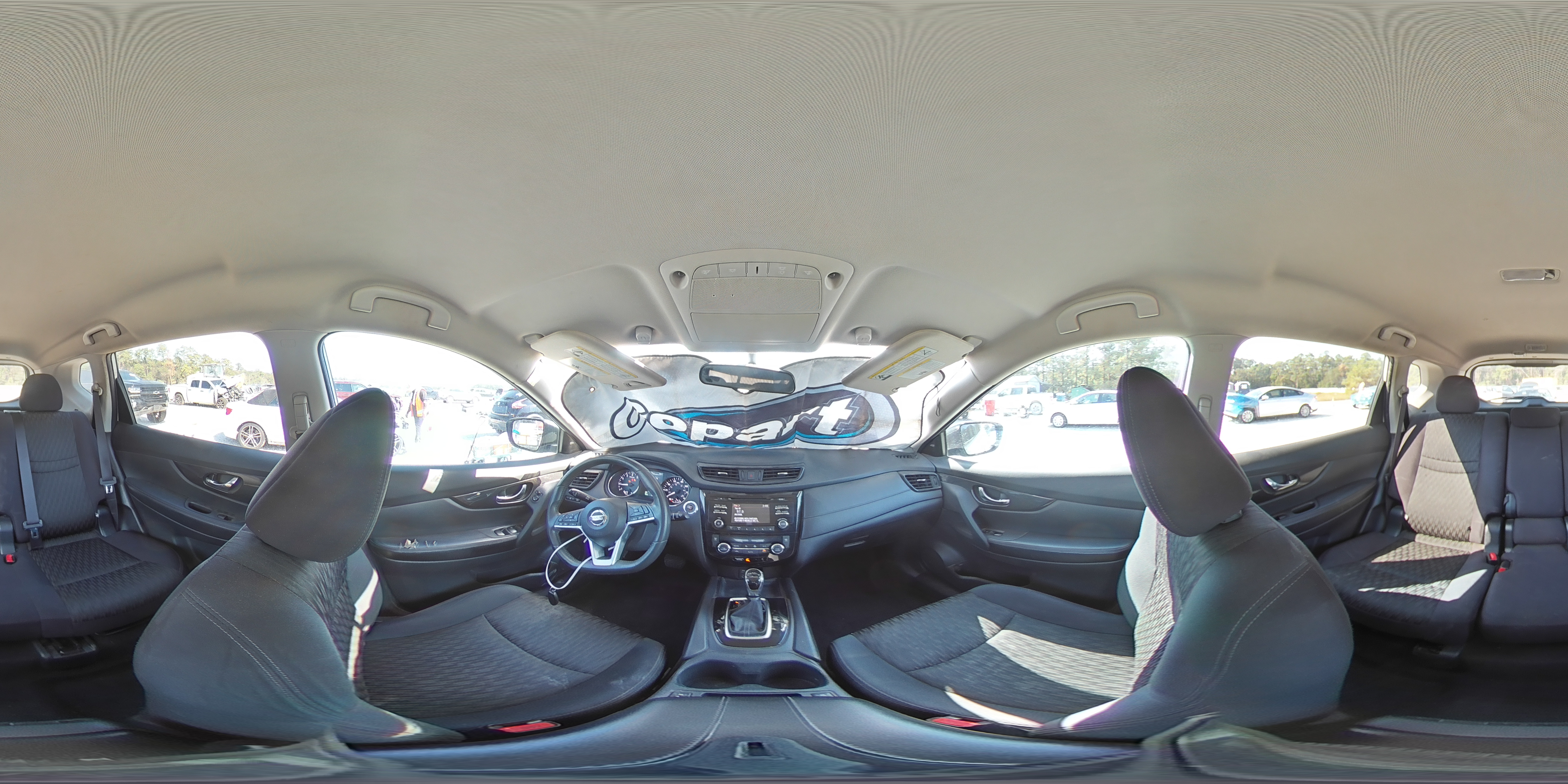 2017 Nissan Rogue - Image 16