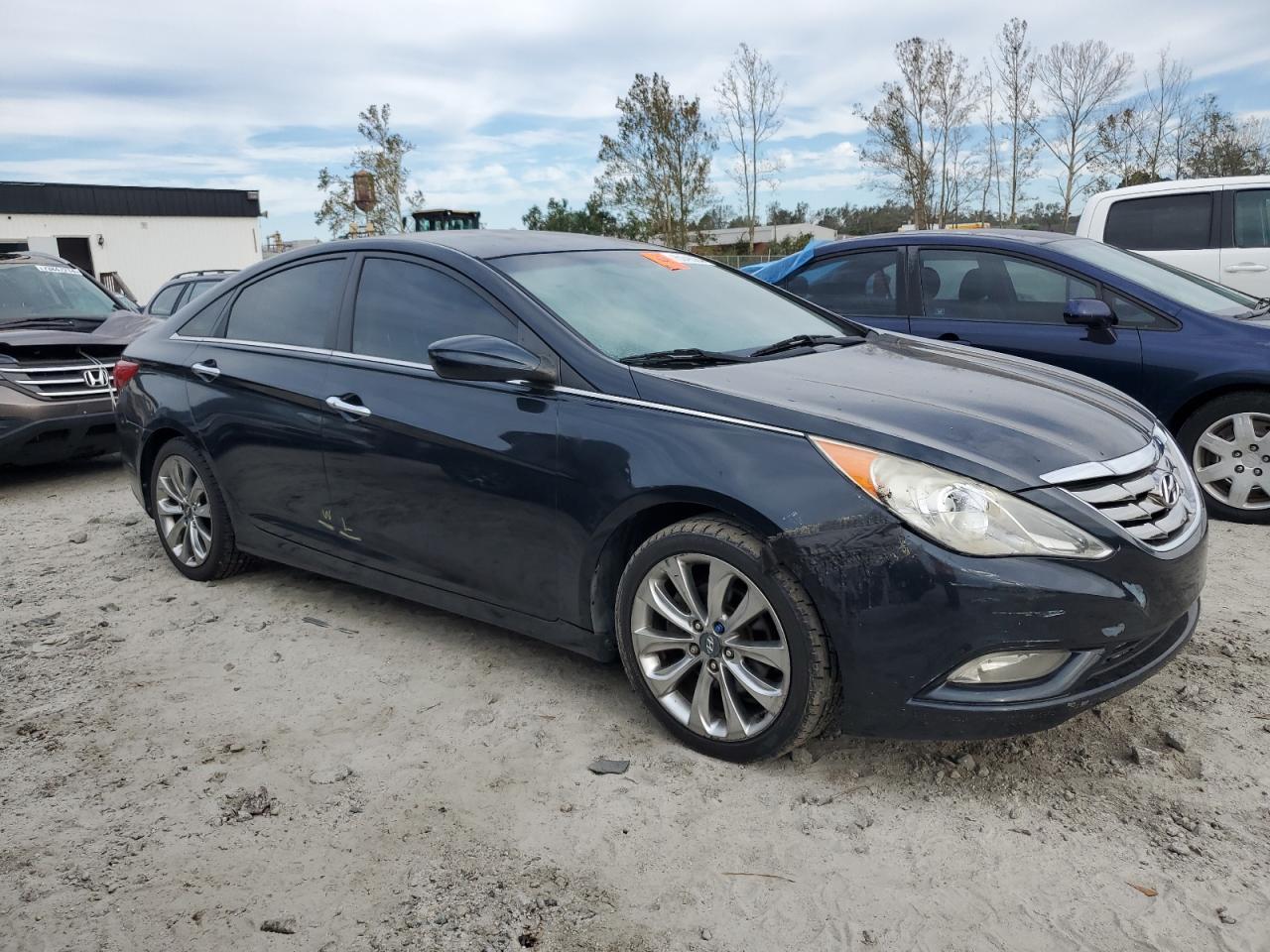 5NPEC4AC0BH103065 2011 Hyundai Sonata Se