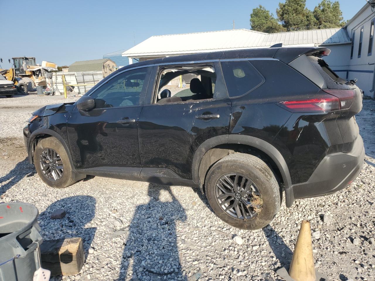 2021 Nissan Rogue - Image 2