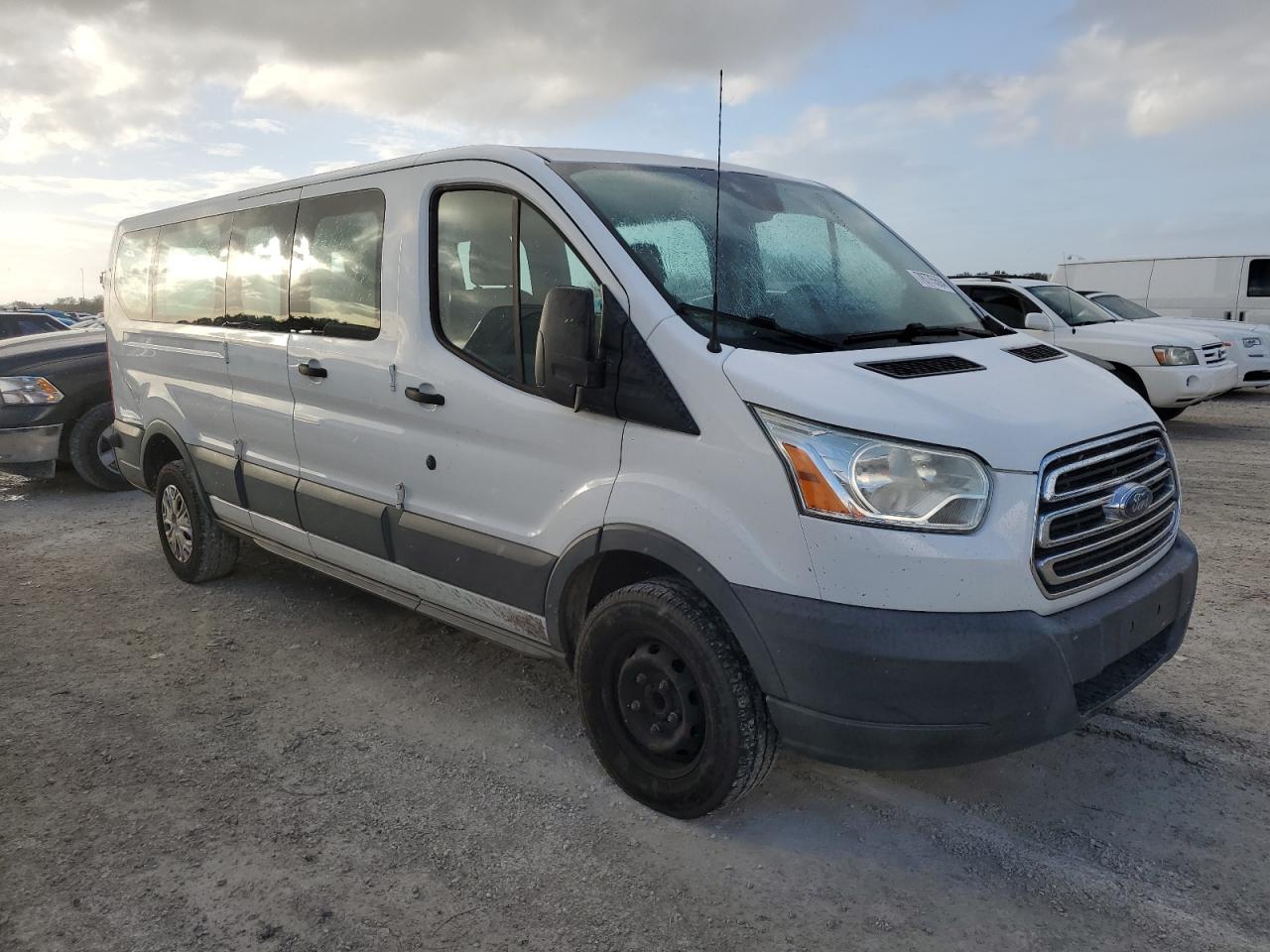 2015 Ford Transit - Image 4