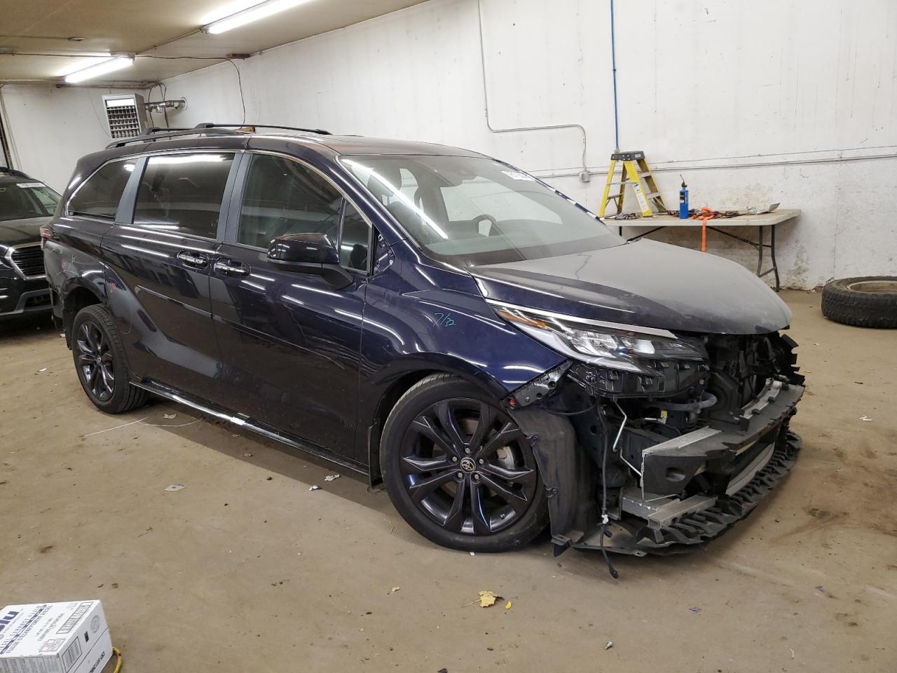 2022 Toyota Sienna Xse VIN: 5TDXRKEC2NS136251 Lot: 76176504