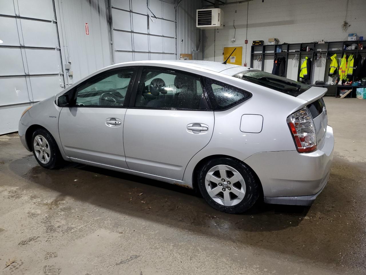 2007 Toyota Prius VIN: JTDKB20U077669260 Lot: 74200574