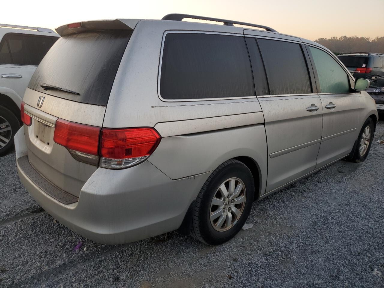 2009 Honda Odyssey - Image 3