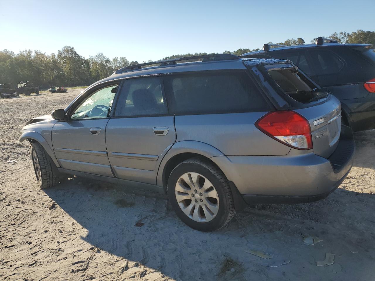 2009 Subaru Outback - Image 2