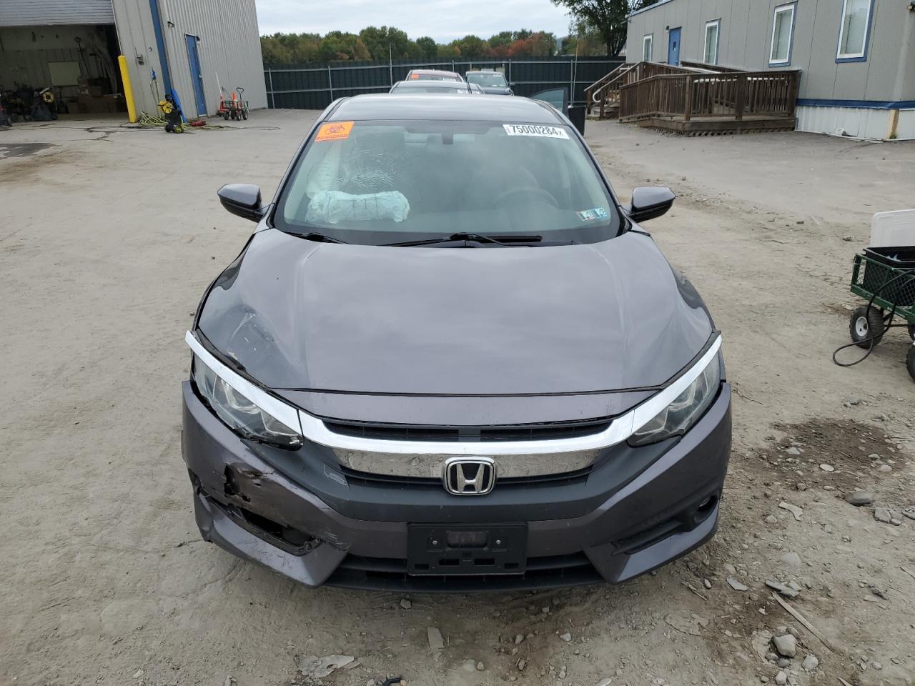 19XFC2F55HE200326 2017 Honda Civic Lx