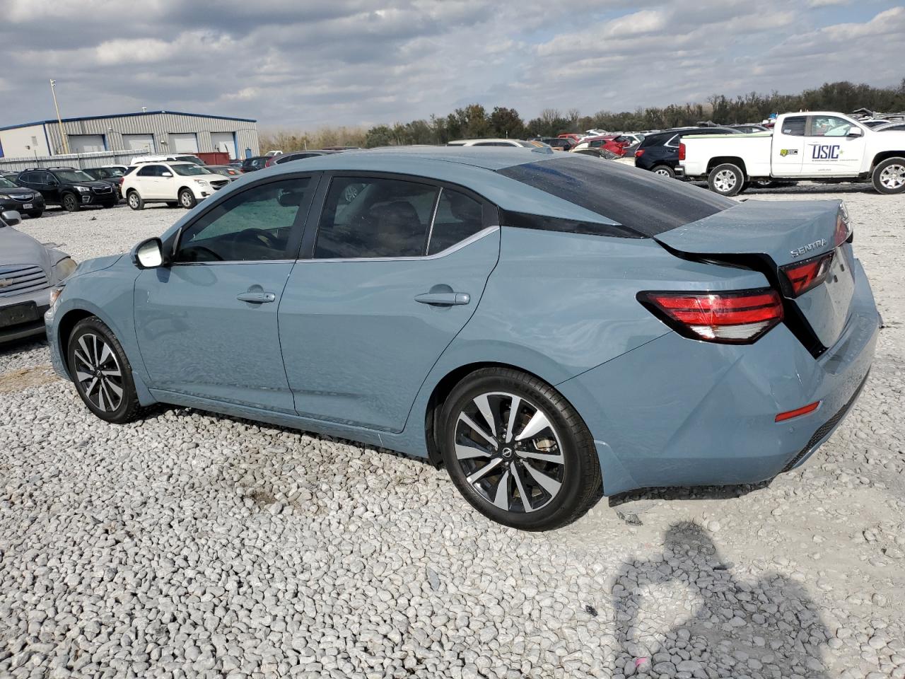 VIN 3N1AB8CV5RY320165 2024 NISSAN SENTRA no.2