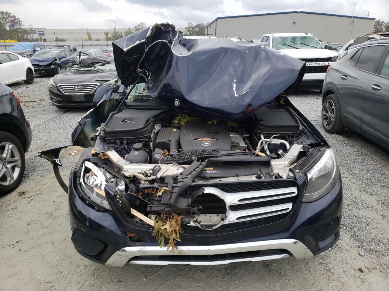 WDC0G4KB4HF160323 2017 Mercedes-Benz Glc 300 4Matic