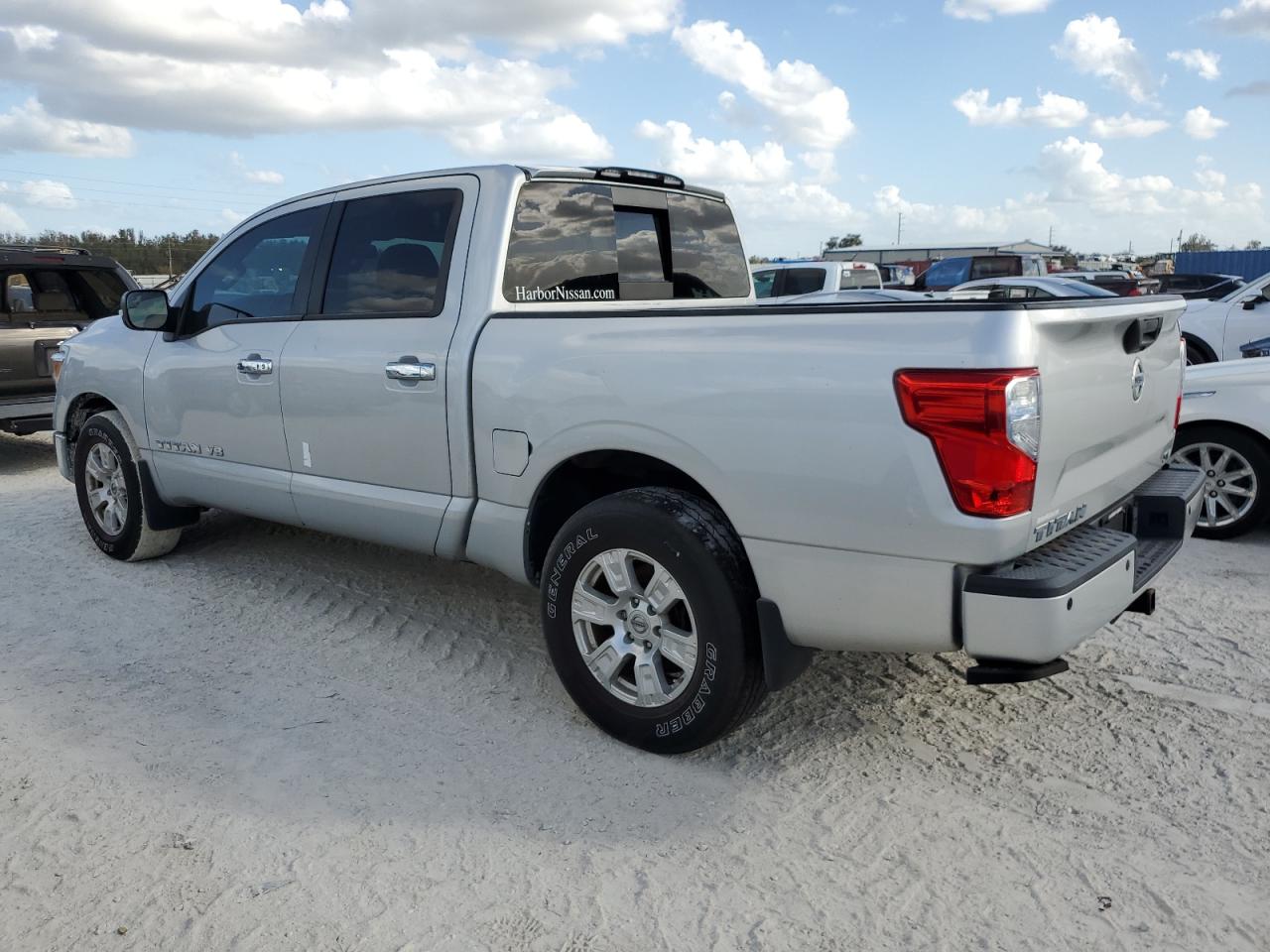 2018 Nissan Titan - Image 2