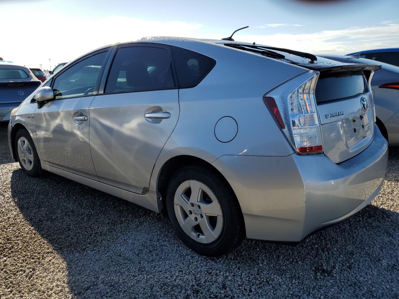 2010 Toyota Prius - Image 2