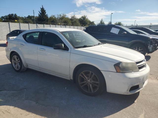  DODGE AVENGER 2014 Белы