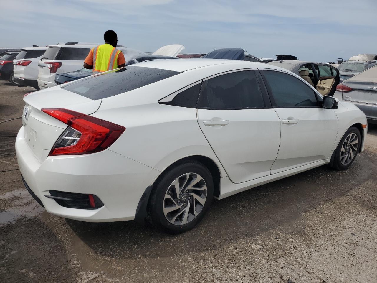 2016 Honda Civic - Image 3